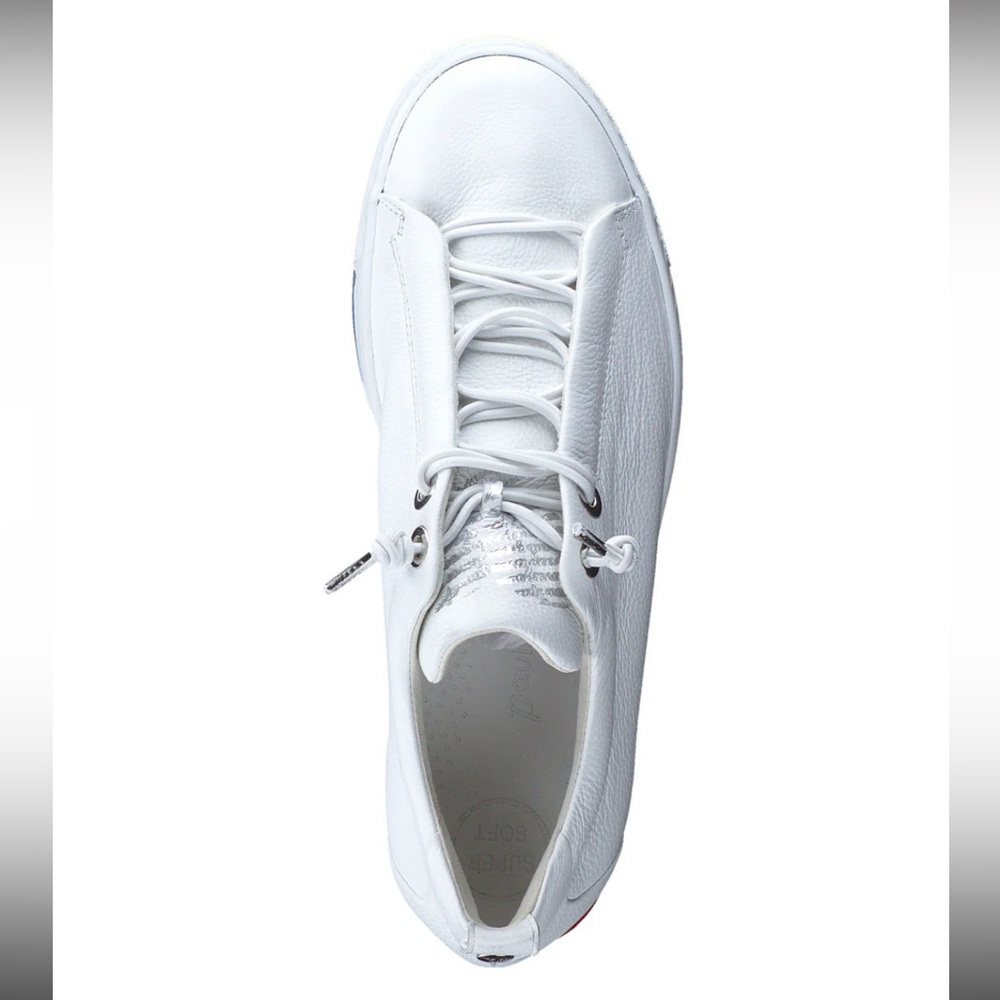 Sneakers - Picture 3 of 9